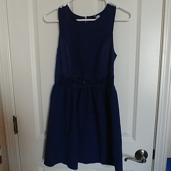 Blue dress - Picture 1 of 3
